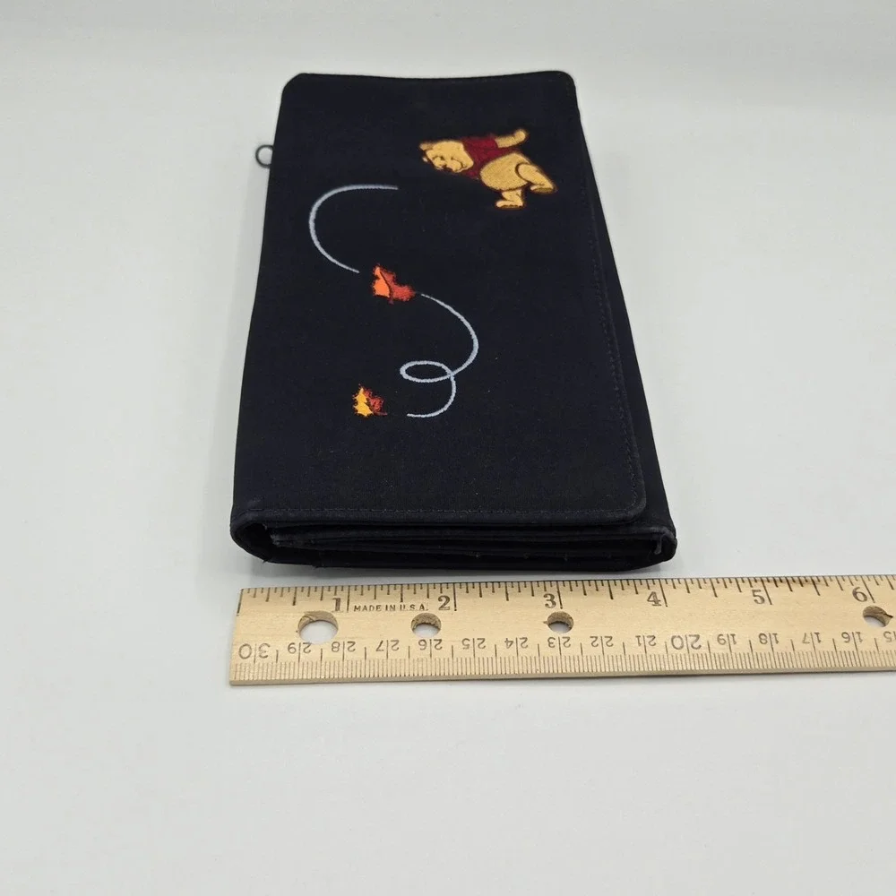 RARE Vtg Disney Winnie the Pooh fall leaves embroidered tri‎ fold ladies wallet